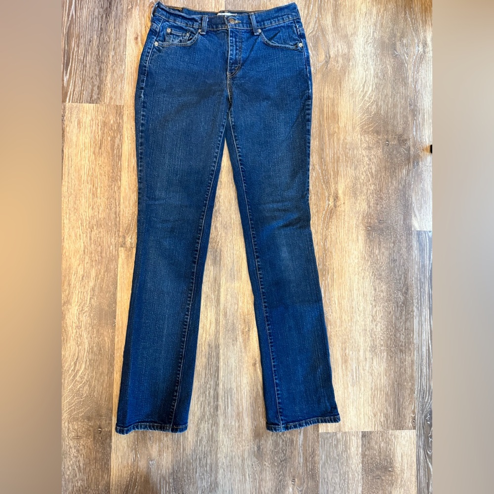 Levi’s 505 straight leg dark‎ denim jean. Sz 6 Long. Like new!